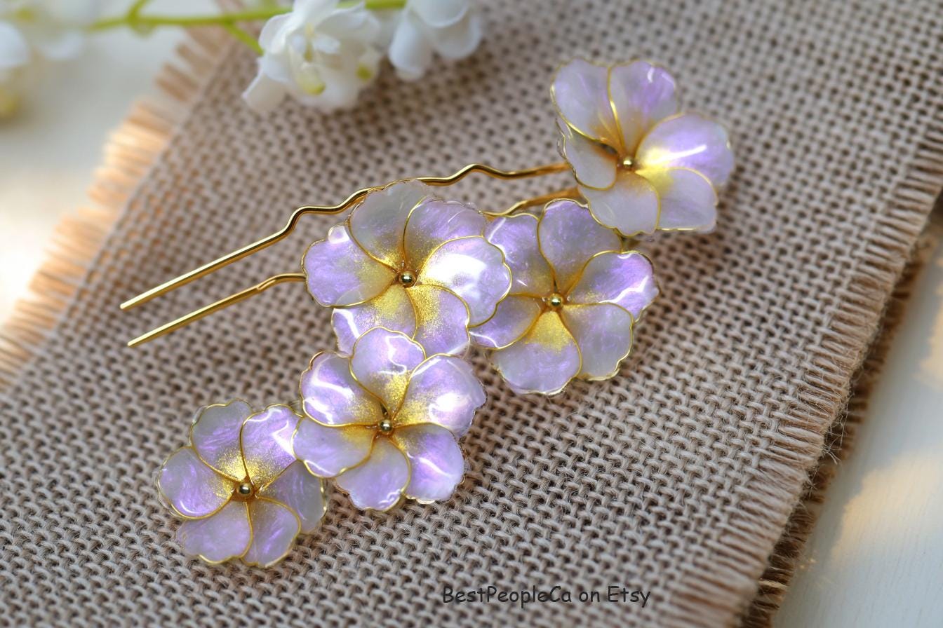 Hairpin Hair Fork Pale Pink Gold Flowers Dangle Resin Japanese Kanzashi Gold Wire Wrapped