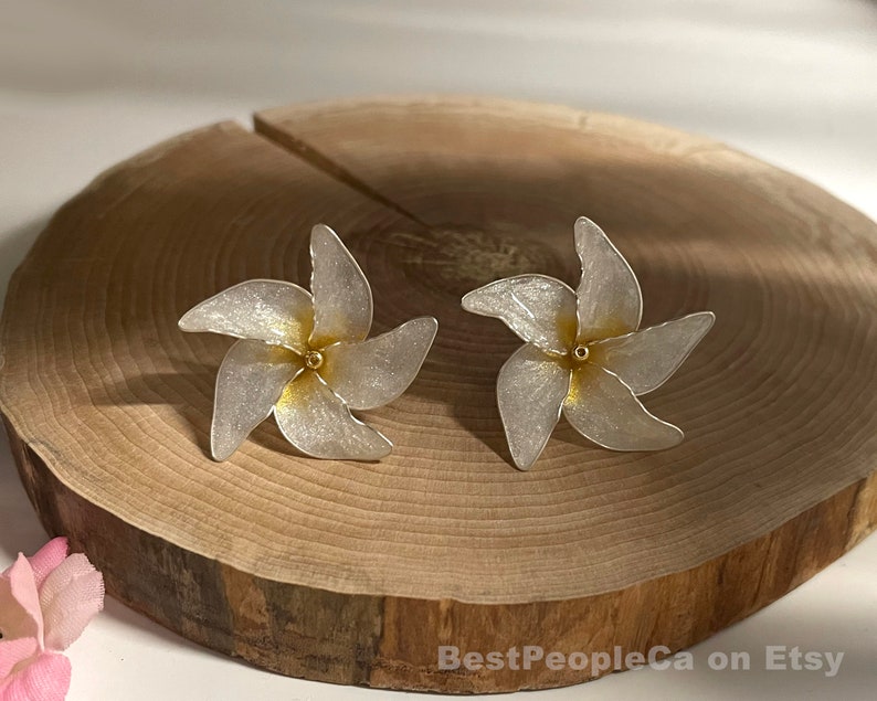 Sampaguita Stud Earrings Handmade Philippines Flower, Jasminum, Bridal flower White, jewelry best Romantic gift for Her Love gift Silver