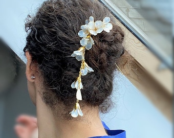 Handmade Pearl Flower Hair Stick: Gold Wire Wrapped Kanzashi