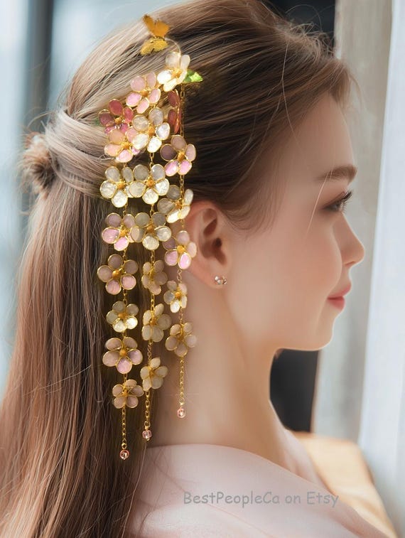 Sakura Kanzashi Hair Pin: Resin Flowers, Gold Wire  display picture 1