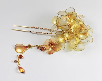 Golden Floral Hair Pin with Cascading Chain, Bridal Hair Accessory