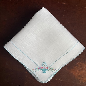 Vintage Handkerchief Embroidery Flower Basket