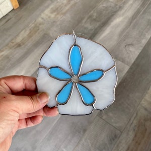 Handcrafted stained glass Sand dollar suncatcher in white and sky blue, beachy home decor, gift idea, coastal window hanging, wedding favor