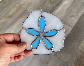 Handcrafted stained glass Sand dollar suncatcher in white and sky blue, beachy home decor, gift idea, coastal window hanging, wedding favor