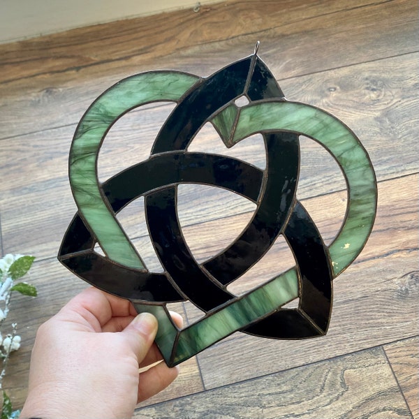 Handcrafted freeform celtic trinity knot with heart in green and black, Irish home decor, traditional gift idea, celtic window hanging