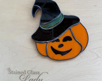 Handcrafted stained glass jack-o’-lantern suncatcher with hat in opal orange, unique gift idea, spooky window hanging, Halloween home decor
