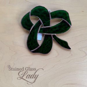 Handcrafted stained glass celtic knot clover in Kelly green, St. Patrick’s day gift idea, seasonal home decor, shamrock window hanging