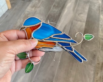 Bluebird glas-in-loodraam hangend in gedurfde kleuren, handgemaakte suncatcher glas kunst, raam hangend huis decor