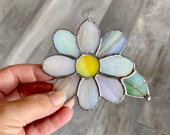 Handcrafted stained glass daisy in iridescent white wispy