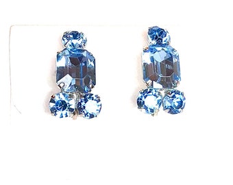 Vintage Signed Coro Blue Crystal Screw On Earrings