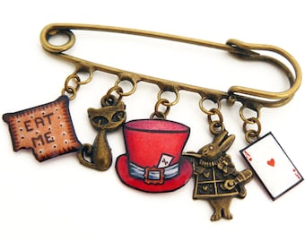 Pin pin Alice in Wonderland