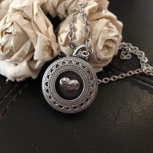 Grandkids locket, grandmother gift,Grandkids necklace,grandma gift, grandma,family photo locket, nana, four photo locket, Multi photo locket
