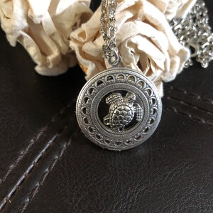 Sea turtle locket, sea turtle necklace, turtle gift, turtle necklace, ocean jewelry, turtle jewelry, photo locket, sea turtle gift