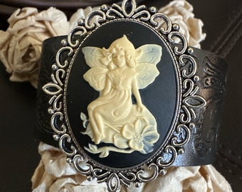 Butterfly bracelet leather cuff, butterfly gift, fairy bracelet, butterfly jewelry, cameo bracelet, cameo jewelry, chunky bracelet