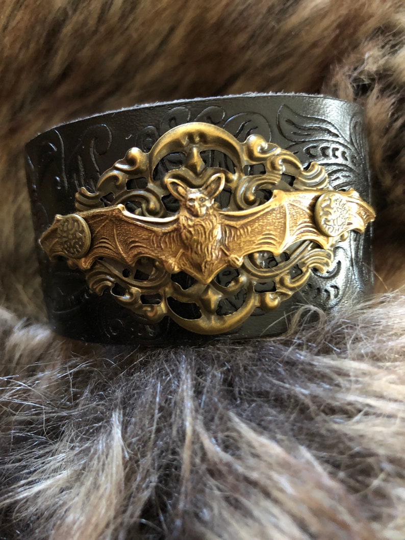 Bat bracelet leather cuff, bat gift, bat jewelry, gothic gift, Halloween, gothic cuff, leather bracelet, gothic bracelet, chunky bracelet image 4
