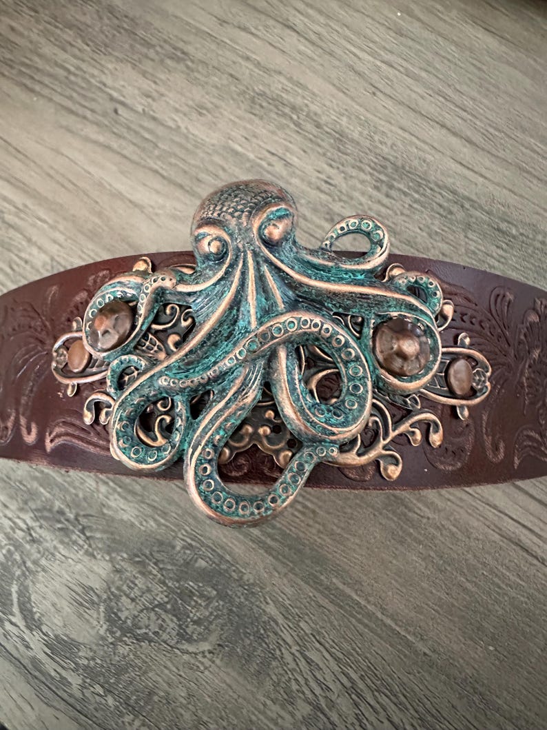 Octopus leather cuff bracelet, Renaissance faire, cosplay, steampunk cuff, the kraken, Cthulhu,octopus jewelry, steampunk jewelry image 3