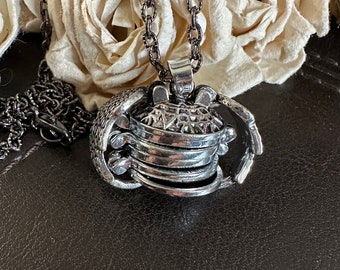 Locket for multiple photos, four photo locket, wings locket, Family photo locket, keepsake jewelry, locket with wings, five photo locket,