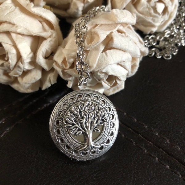 Tree of life locket, gift for mom, tree of life gift, family tree photo locket, photo locket necklace, photo necklace, mom gift