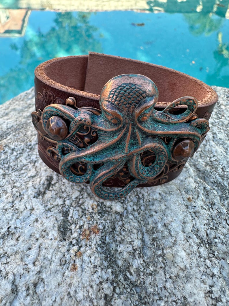 Octopus leather cuff bracelet, Renaissance faire, cosplay, steampunk cuff, the kraken, Cthulhu,octopus jewelry, steampunk jewelry image 7