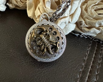 Scorpion locket, scorpion gift, family photo locket, four photo locket, Multi photo locket, keepsake jewelry, scorpion necklace