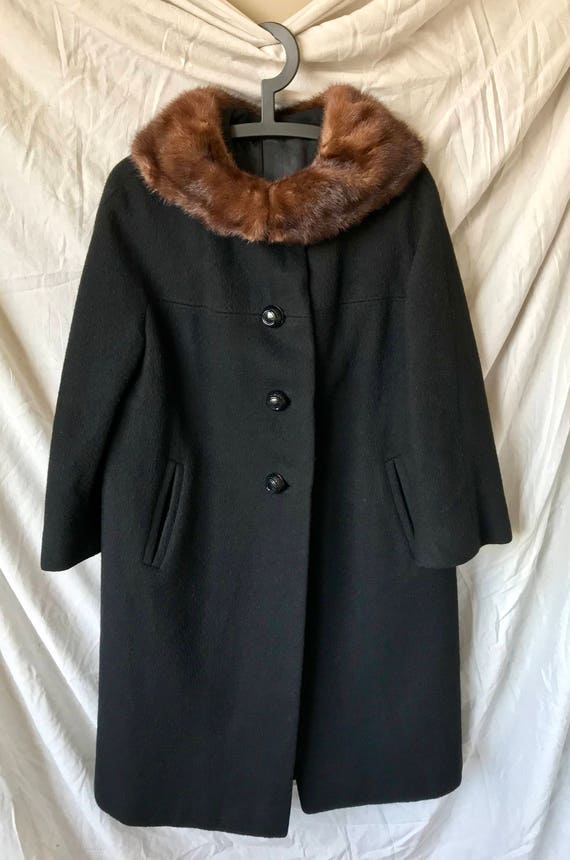 Union label dress coat: brown fur trimmed collar,… - image 2