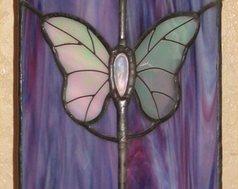 Instrucciones y patrón en formato PDF de linterna de vitrales para casa de mariposas