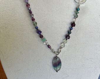 Collana con ciondolo in fluorite: argento sterling, perle d'acqua dolce