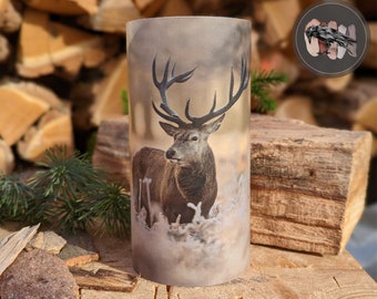 Tierische Lichthülle / Windlicht >> HIRSCH im WINTERWALD << Tischlampe / Laterne Waldtiere - 16 cm hoch