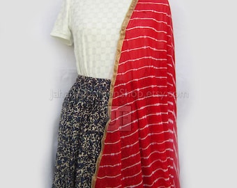 Traditional Indian Dupatta: Striped Leheriya Scarf for Wedding Lehanga