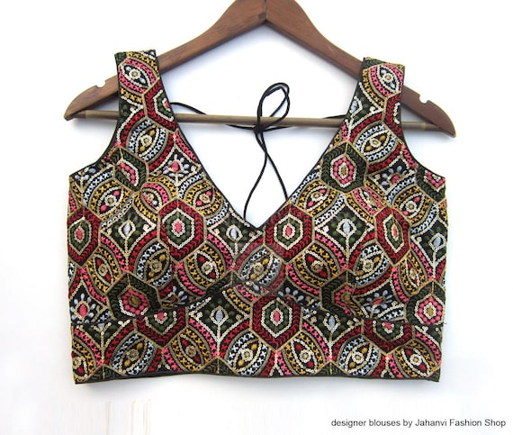 Black Embroidery V-Neck Saree Blouse: Lightweight Fabric