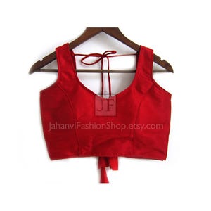 Rote Saree Bluse : Hochzeit Party Wear Bluse - Designer Crop Top