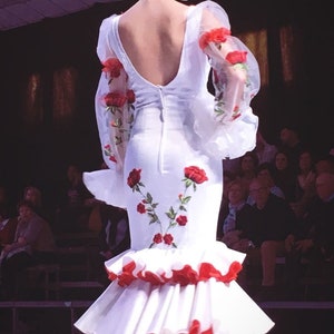 Flamenco dress in stretch satin fabric with embroidered appliqués by Auri Campillo image 2