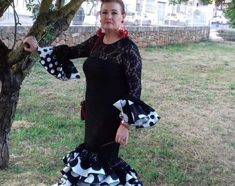 Robe de flamenco en tissu dentelle et poprlin de coton