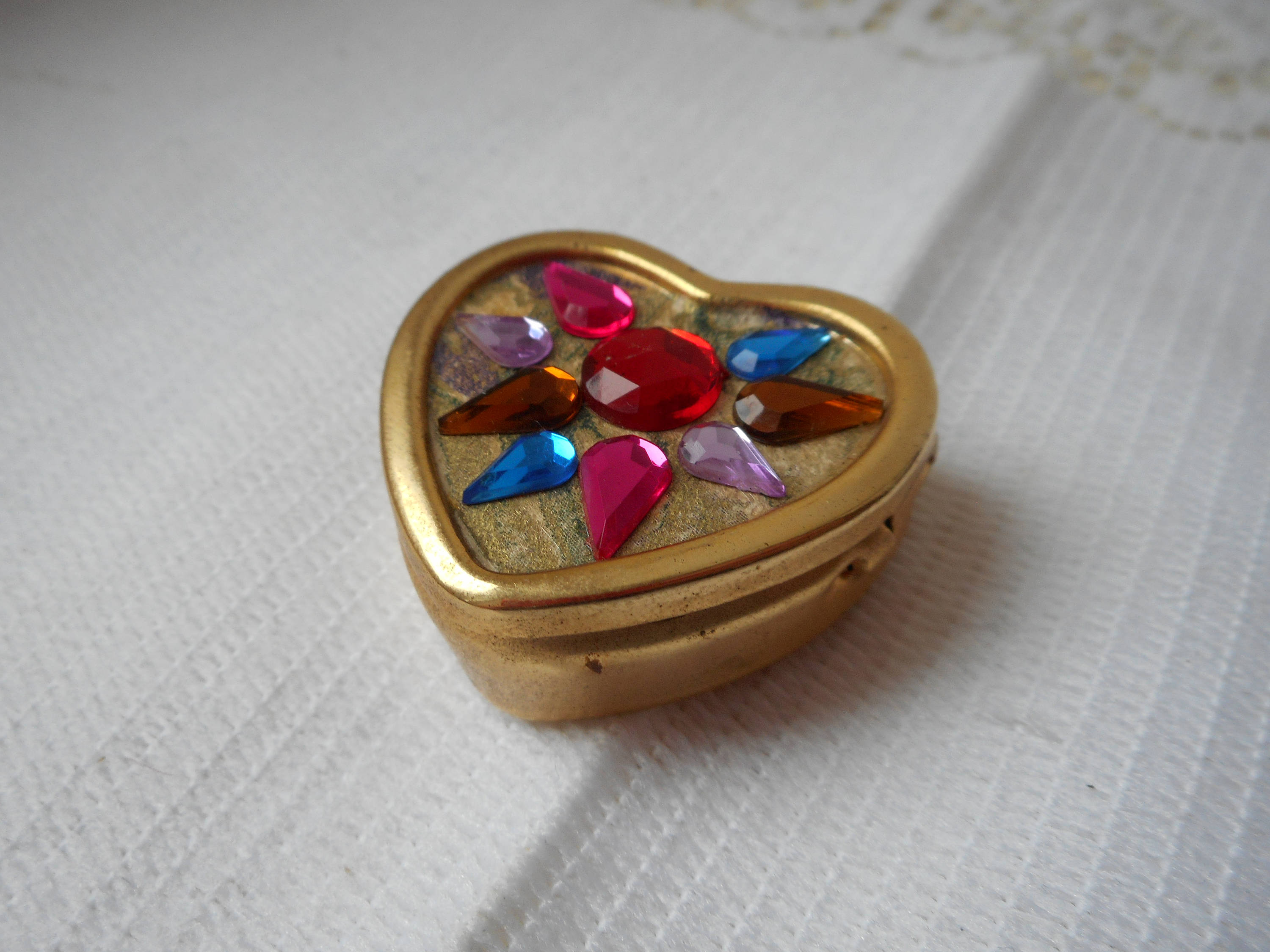 stunning vintage small metal pill box / trinket box Etsy