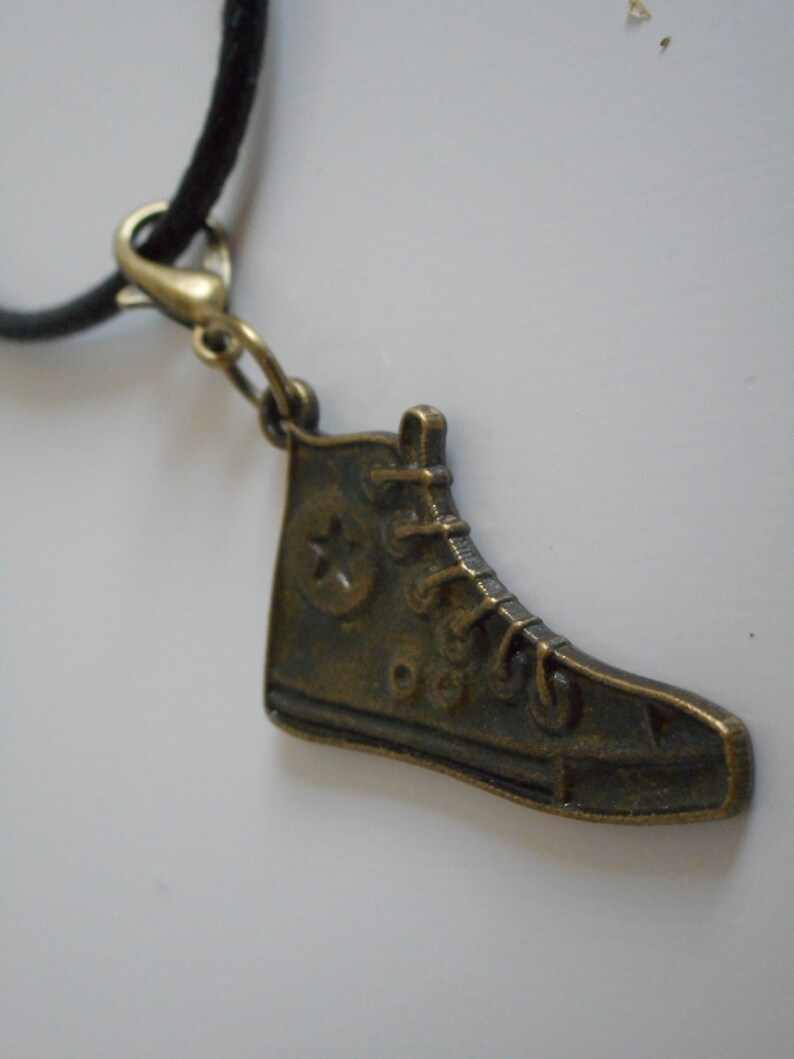 stunning hand made necklace and bronze coloured metal pendant