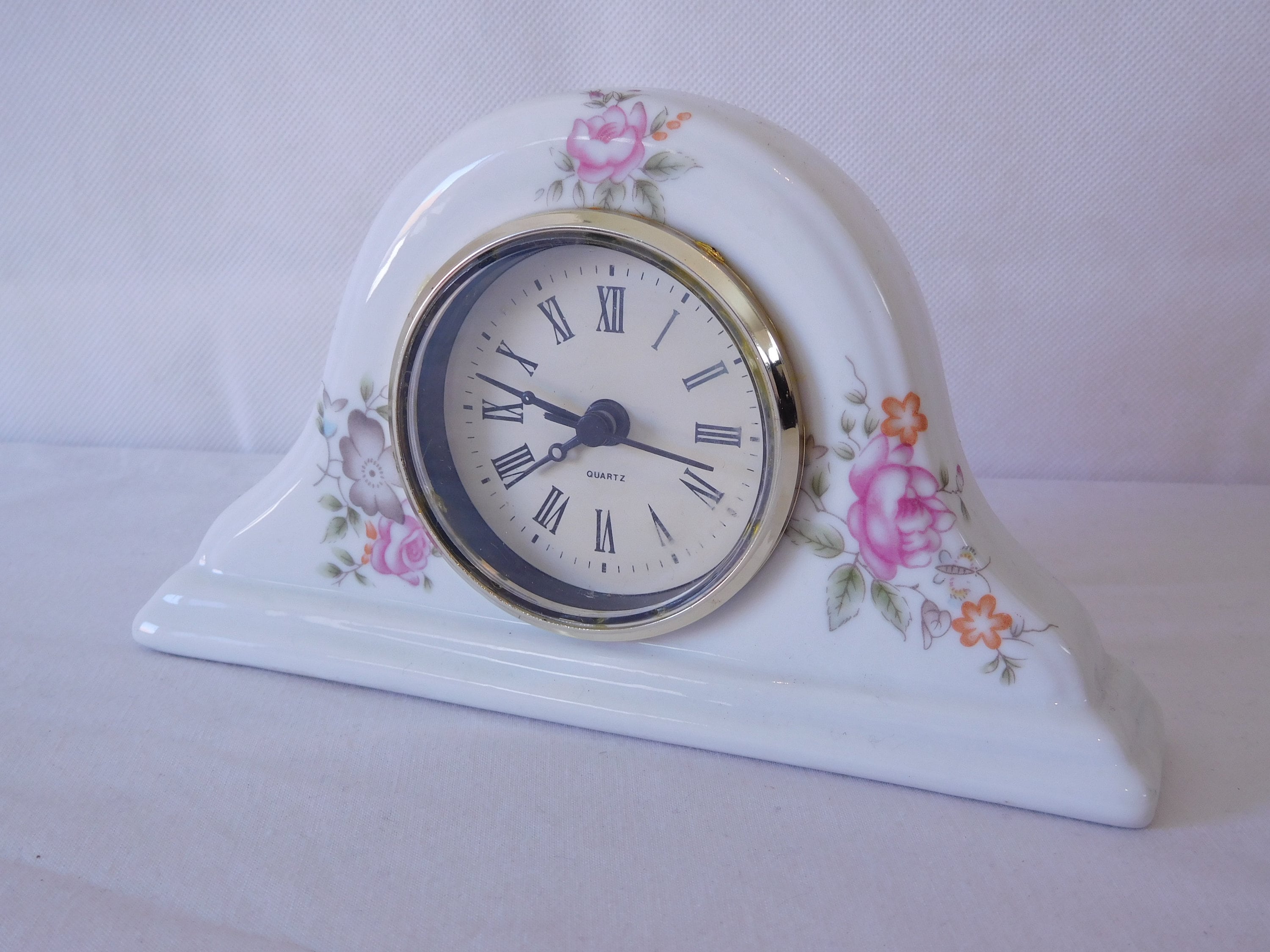 Vintage Français Petite Porcelaine Horloge à Manteau de Quartz/Décor Français