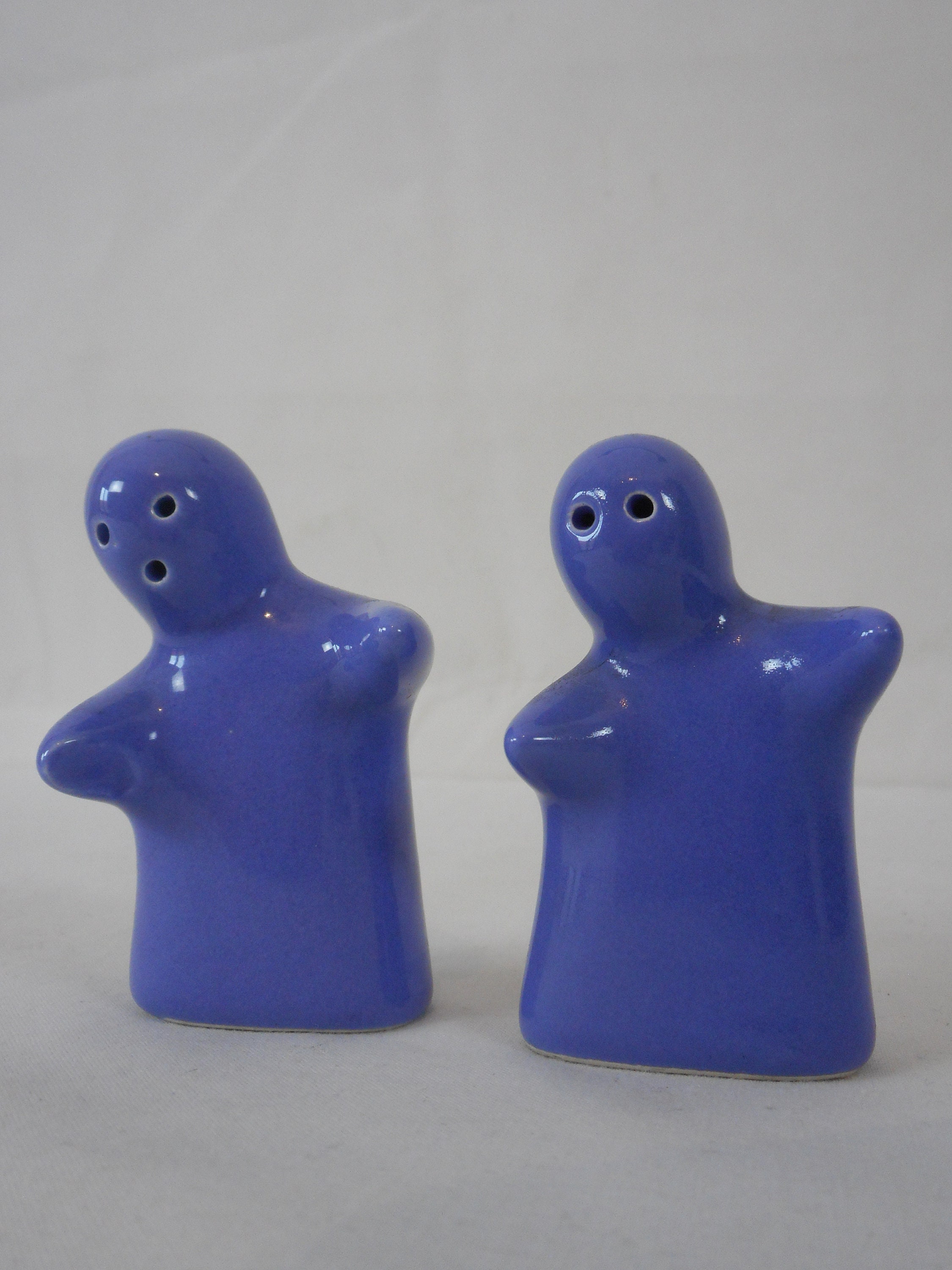 Paire de Pots Décoratifs Sel et Poivre en Porcelaine Vintage Français