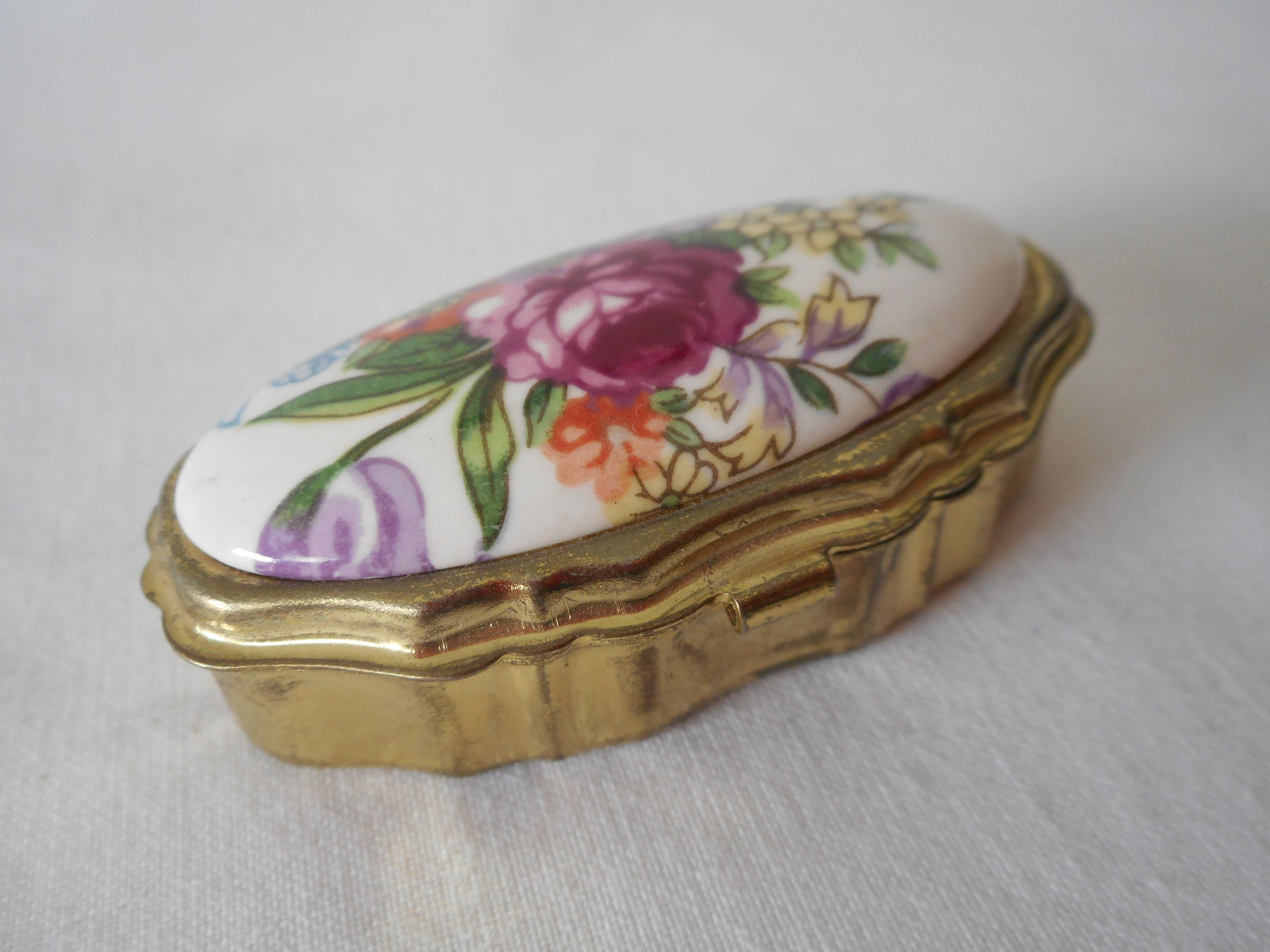 Vintage French small metal pill box / trinket box Etsy