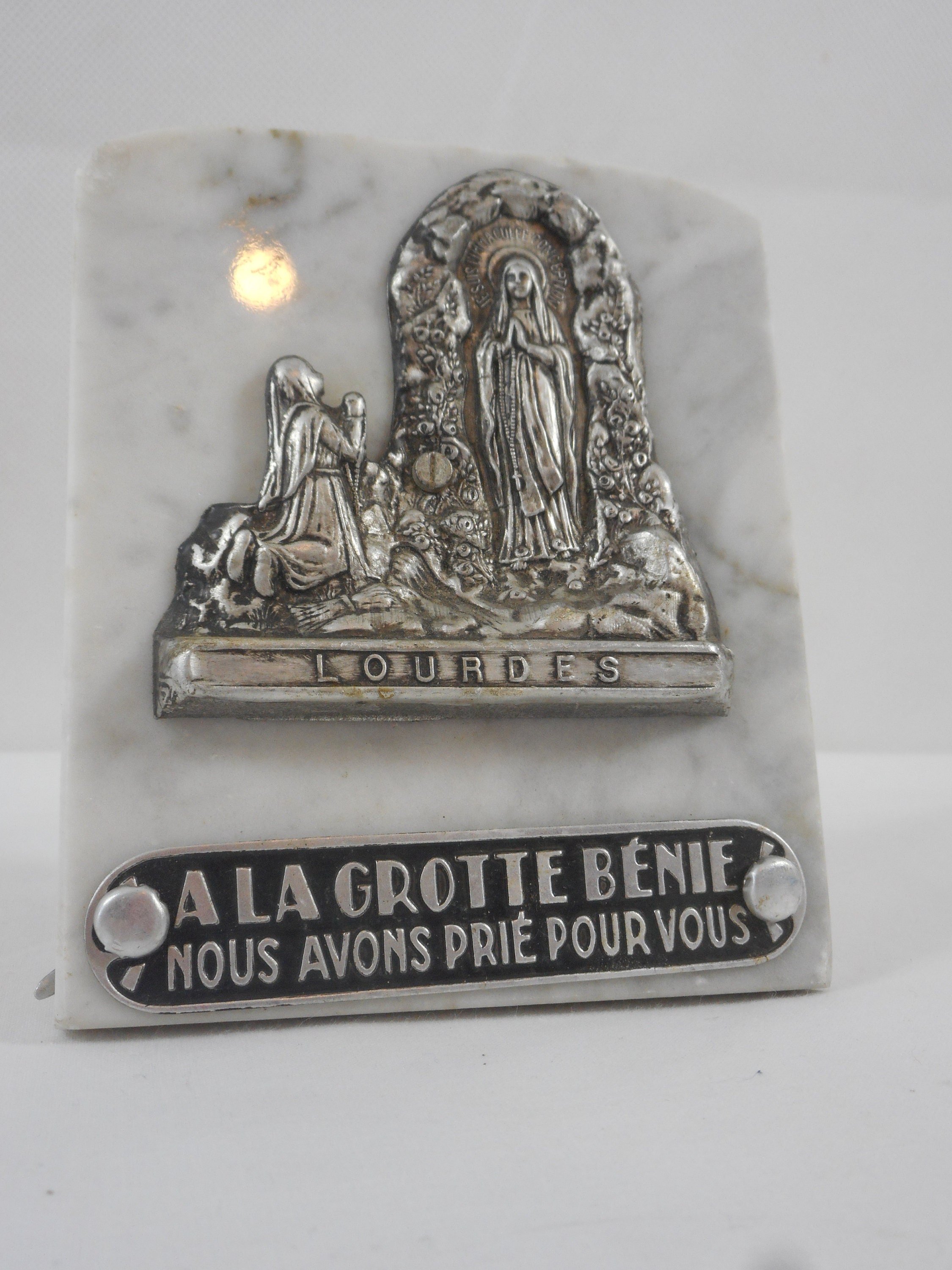 Vintage Français Petite Plaque Religieuse de Lourdes en Marbre et Métal