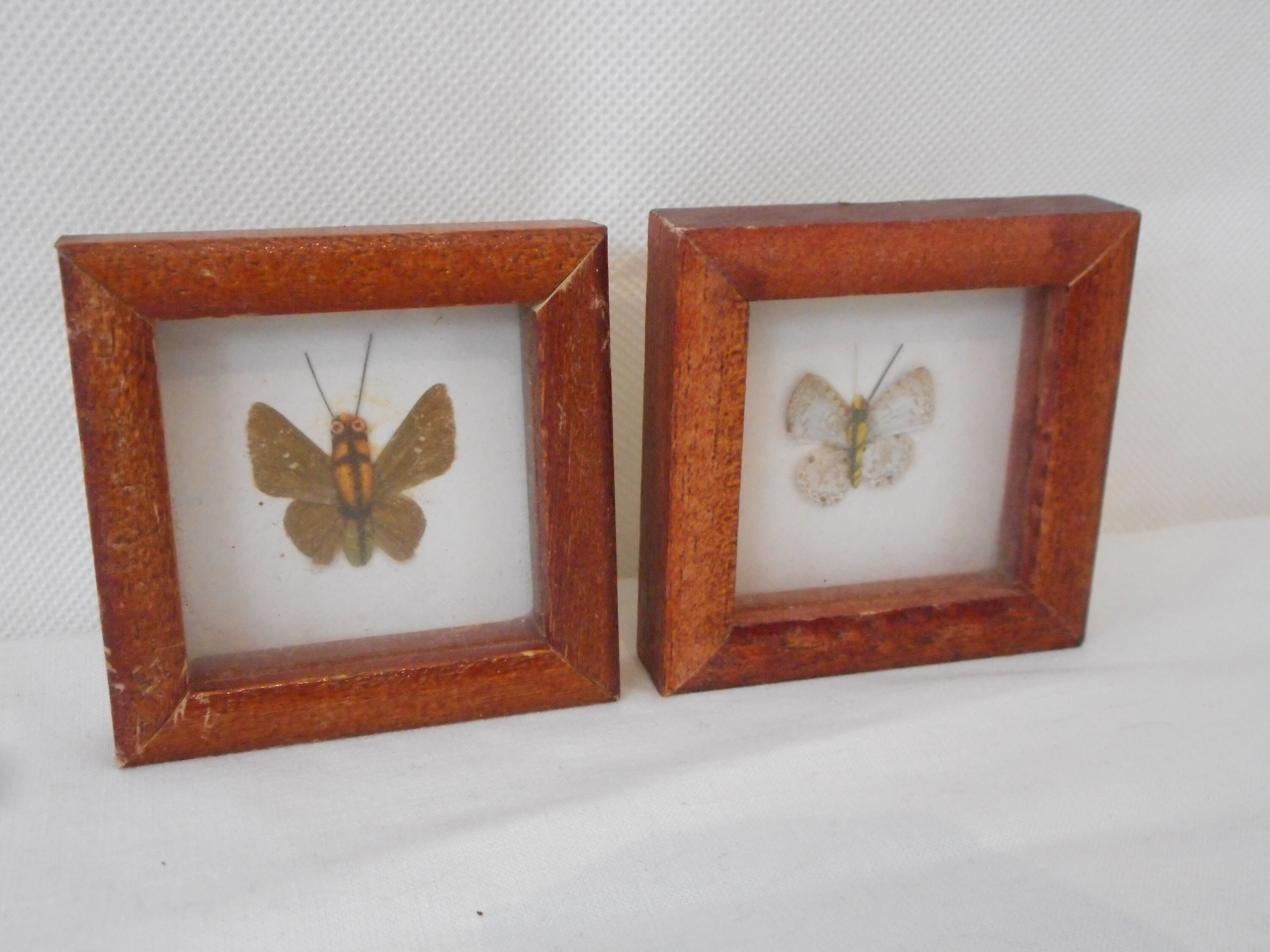 Paire de Photos Murales Miniatures en Bois Vintage Français/Décor Français