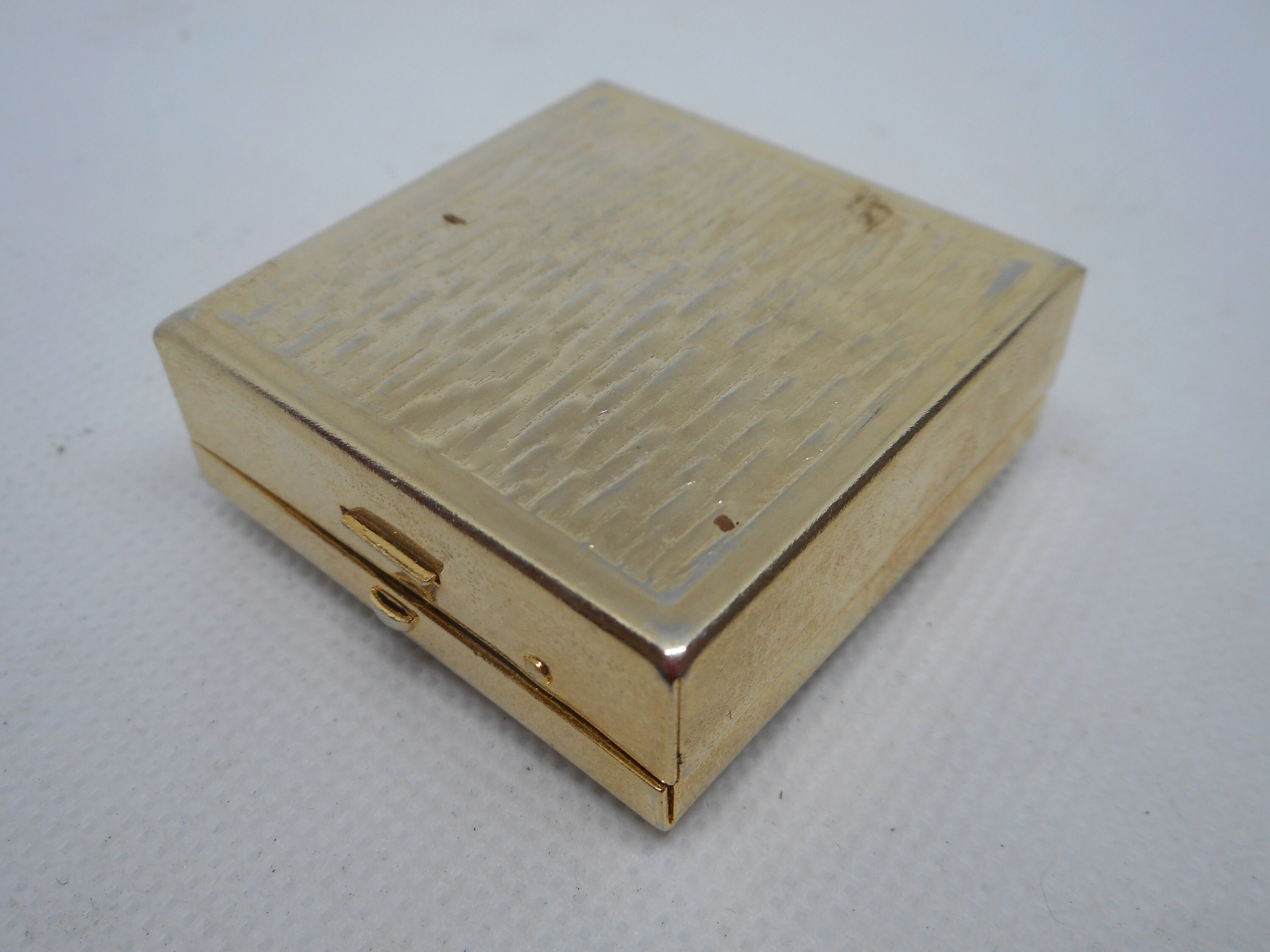 Stunning small vintage metal pill box / trinket box Etsy