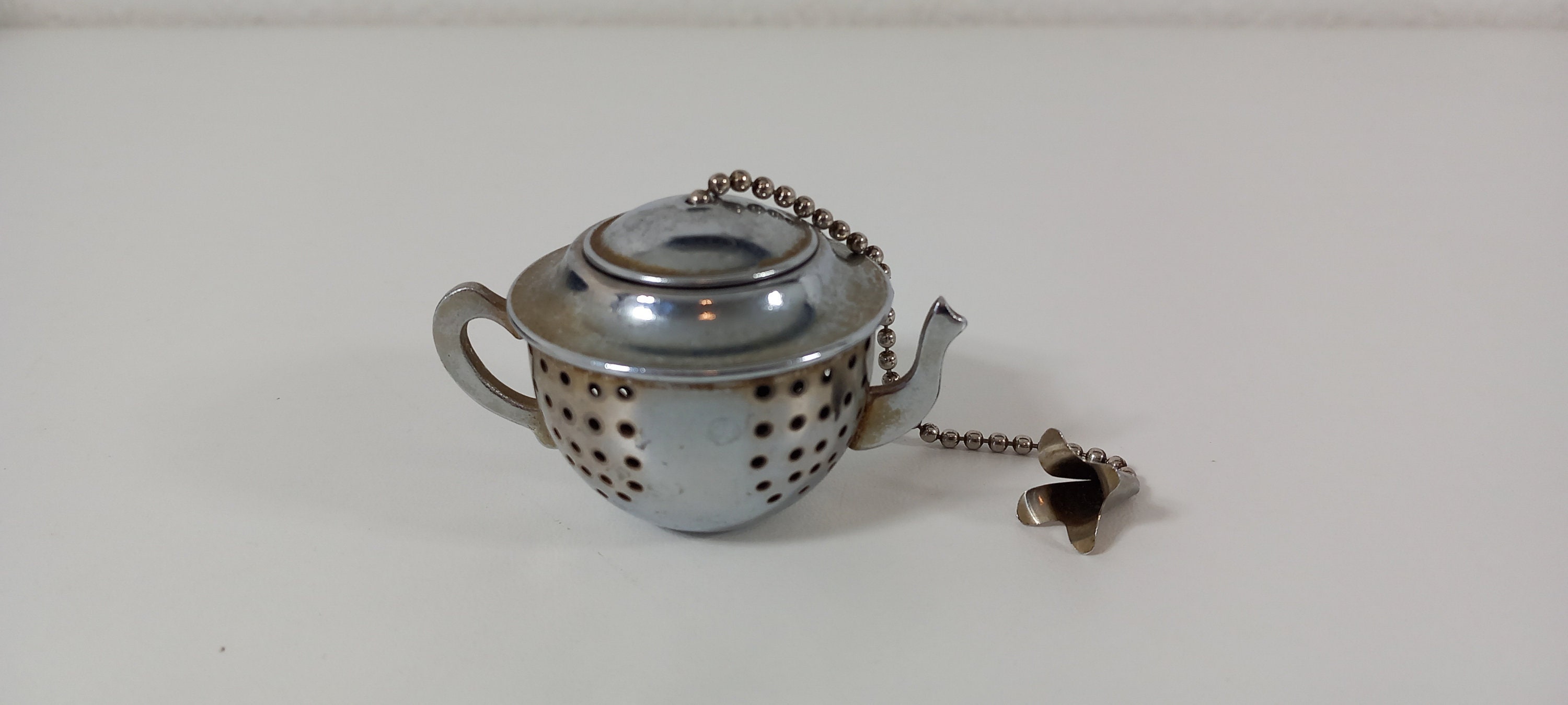 passoire à thé/ustensile de cuisine en métal vintage, france