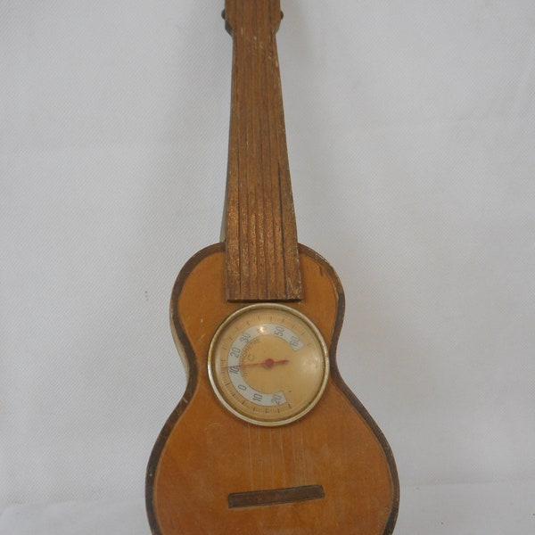 Thermomètre mural décoratif en bois vintage français conçu comme une guitare