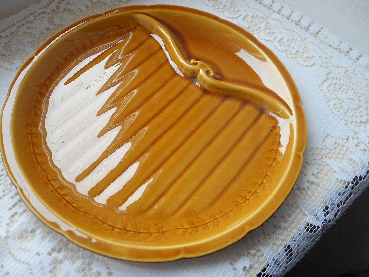 Superbe Vintage Français Majolique Gien Poterie Assiette d'asperges