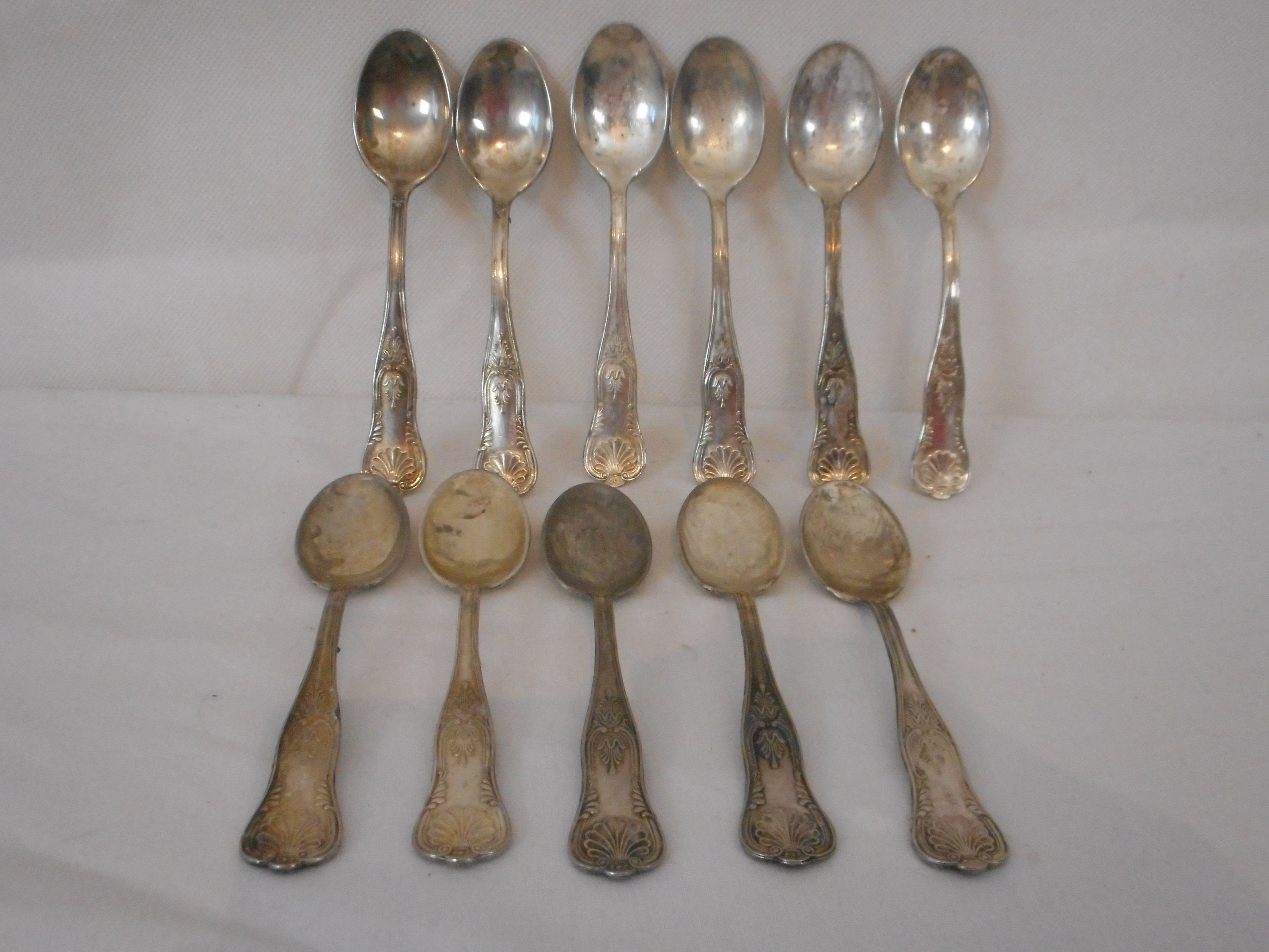 Ensemble de 11 Cuillères à Thé/Couverts en Métal Plaqué Argent Vintage Français