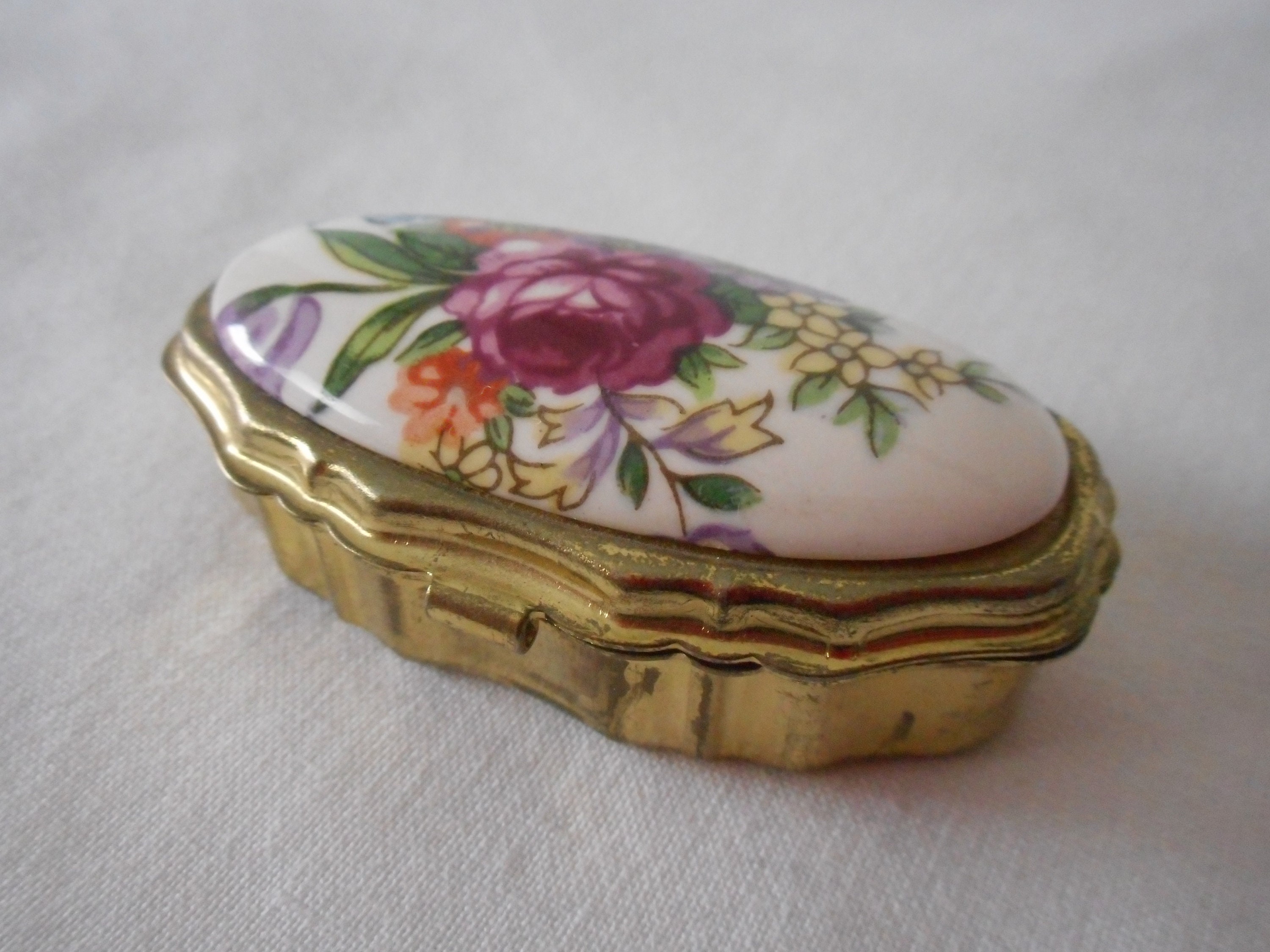 vintage French small metal pill box trinket box Collectibles Figurines ...