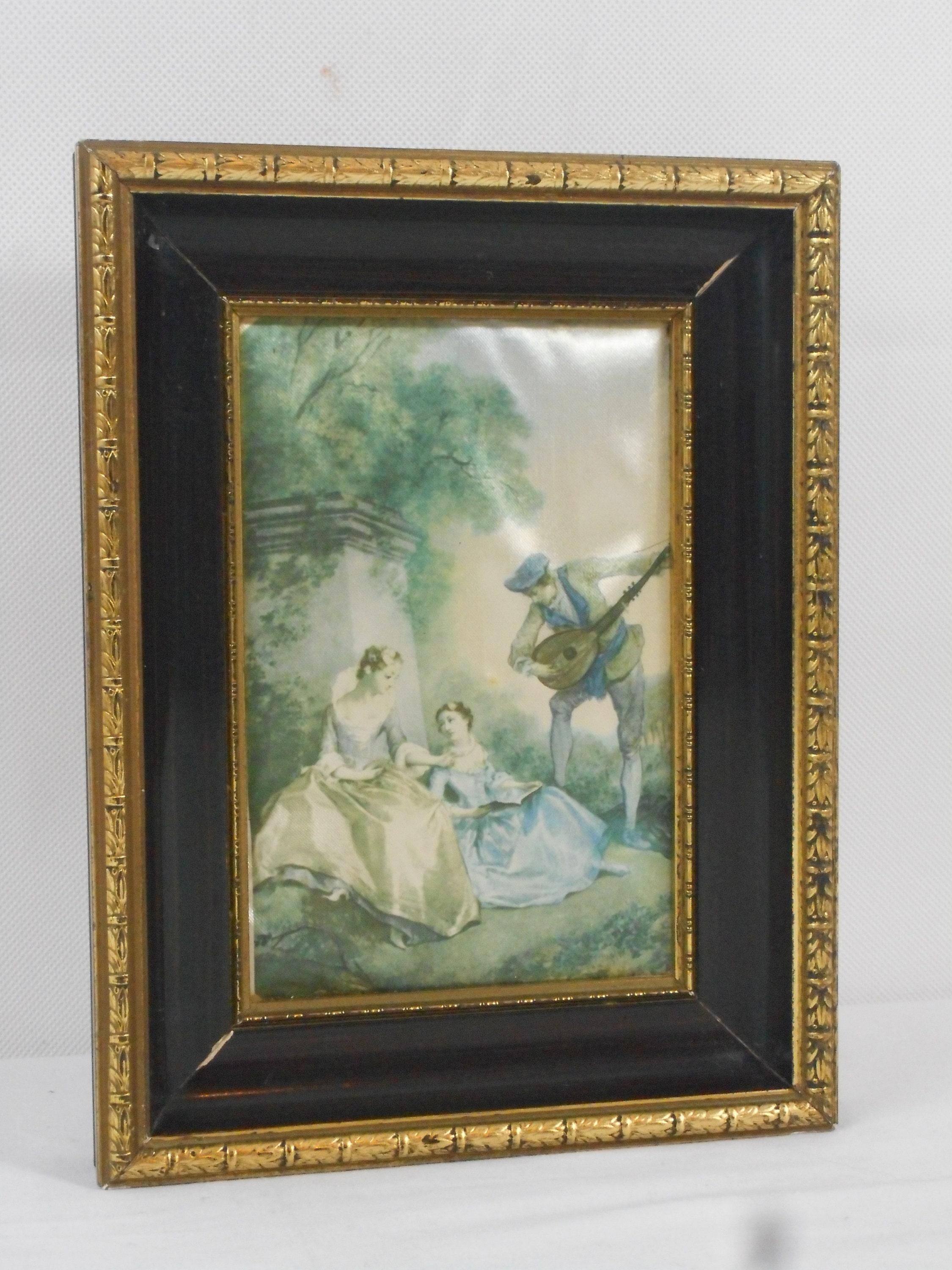 Image de Mur Français Soie Encadrée Cru