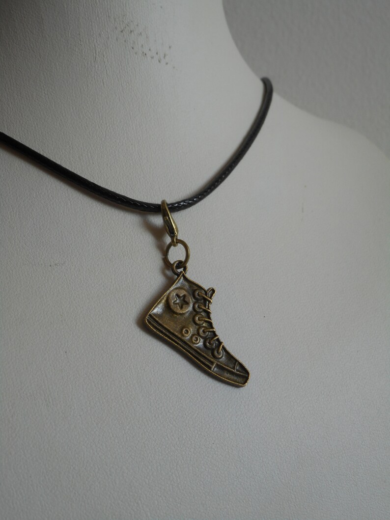 stunning hand made necklace and bronze coloured metal pendant