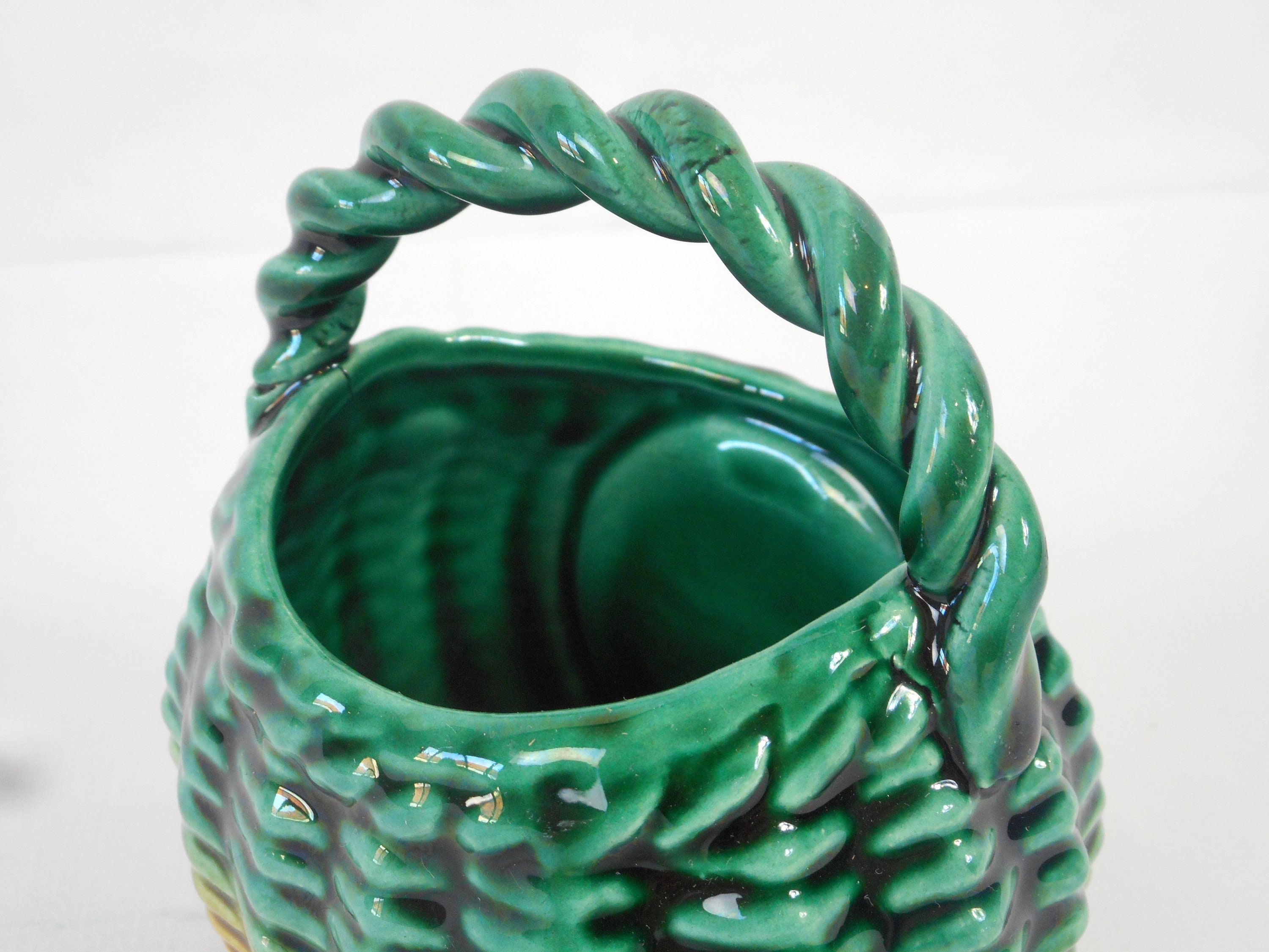 Wunderschöne vintage französische Keramik glasierte Korbform | Etsy