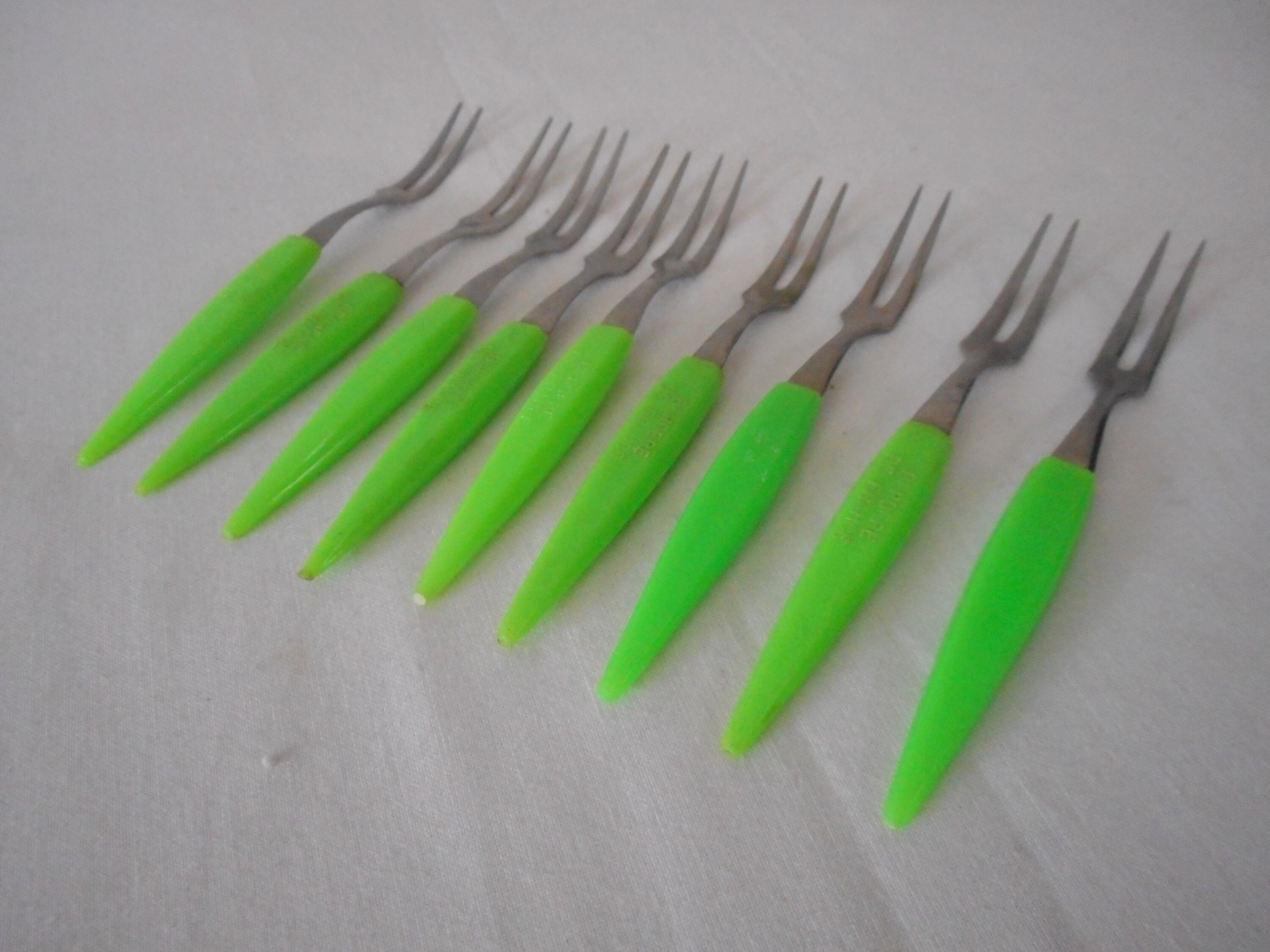 Ensemble de 9 Français en Plastique Manipulé et Escargot Inoxydable/Fourchettes d'escargot Fourchett